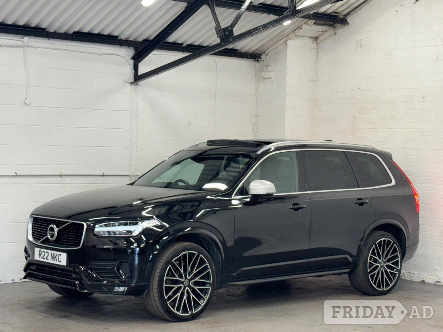 Volvo XC90 2019 - Cars