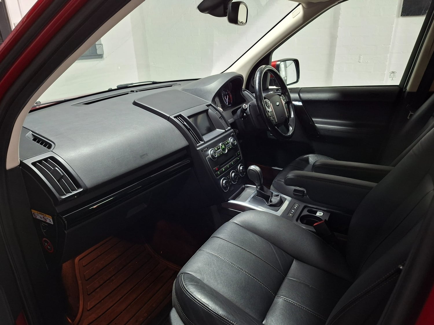 [ berth ]Land Rover Freelander 2