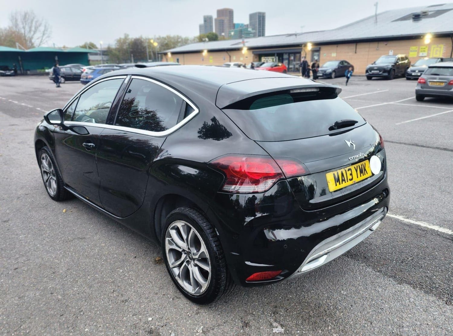 [ berth ]Citroen DS4
