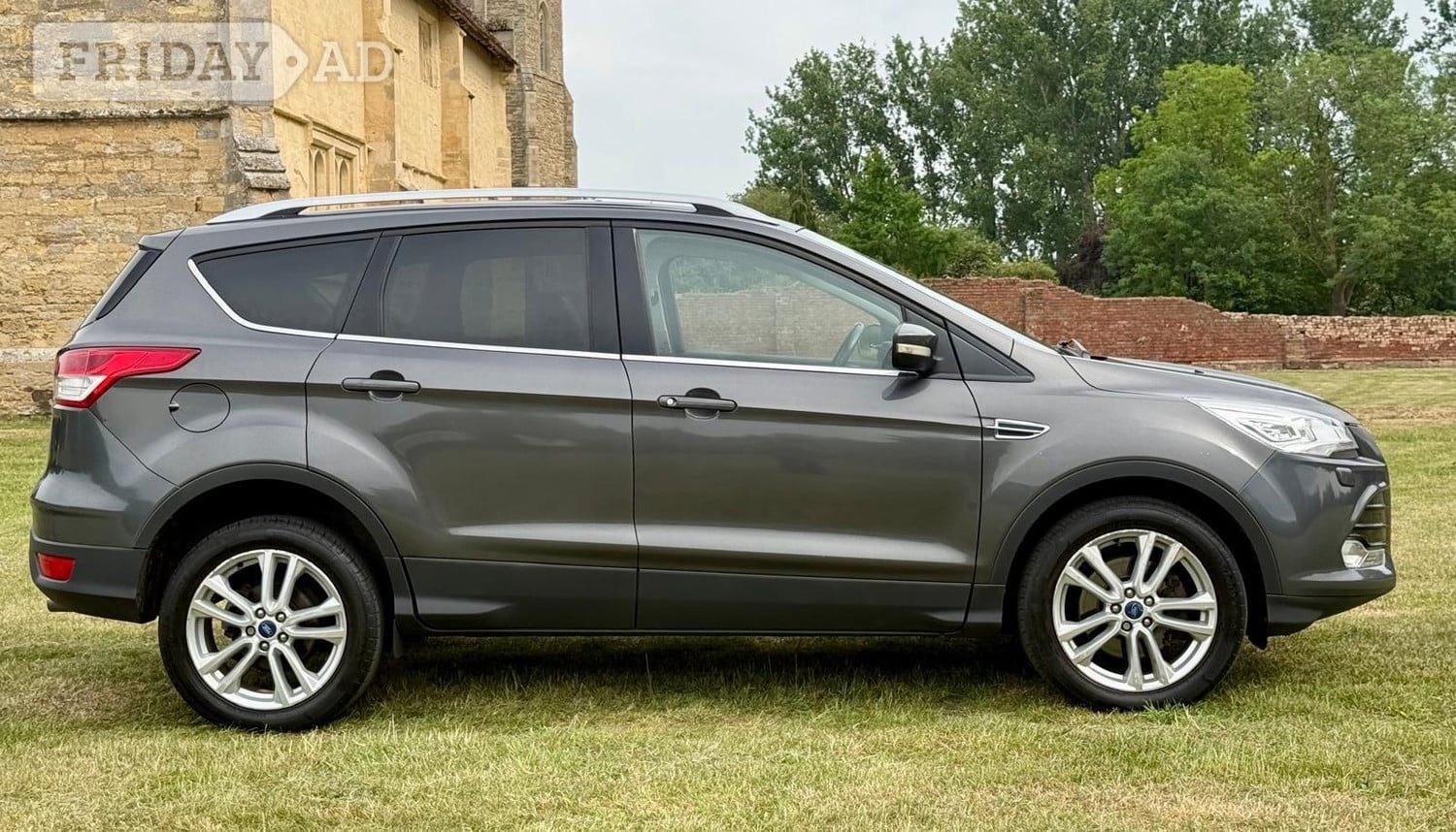 [ berth ]Ford Kuga