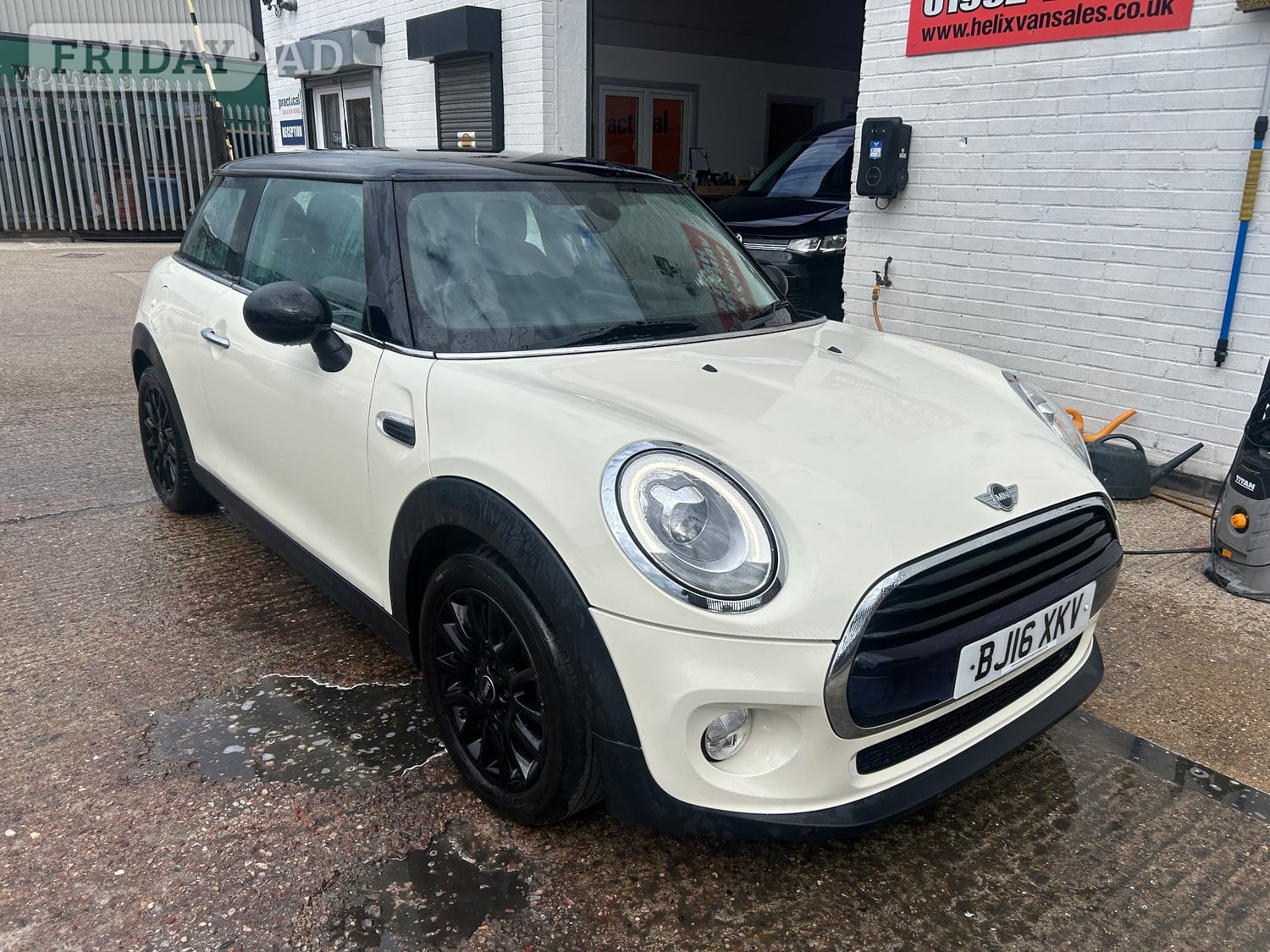 Mini Hatch 2016 in Hoddesdon