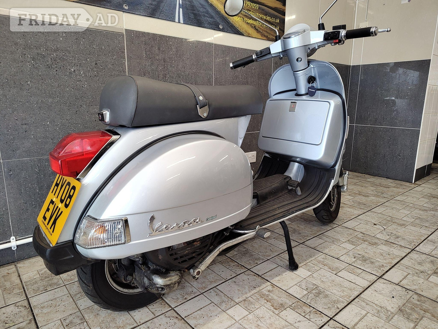[ berth ]Piaggio Vespa