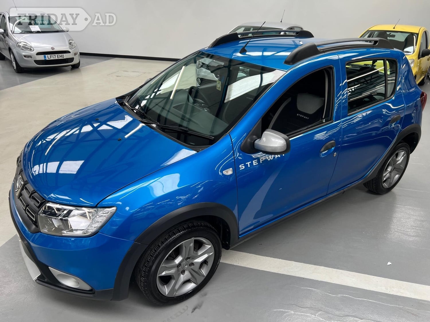 [ berth ]Dacia Sandero Stepway