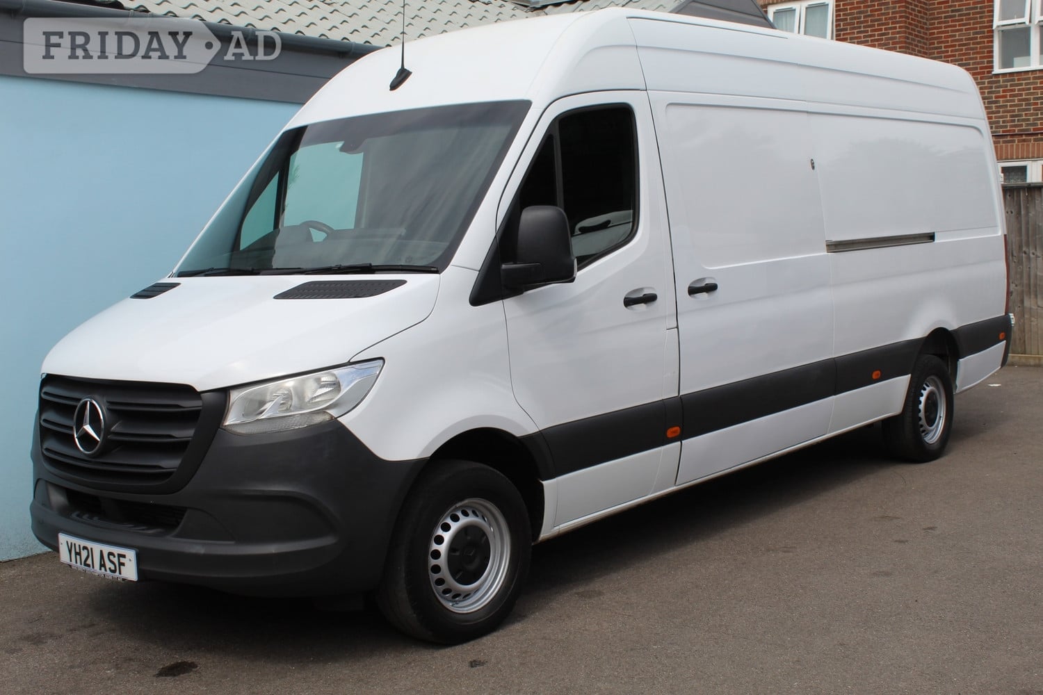 Mercedes-Benz Sprinter 2021 in Southampton