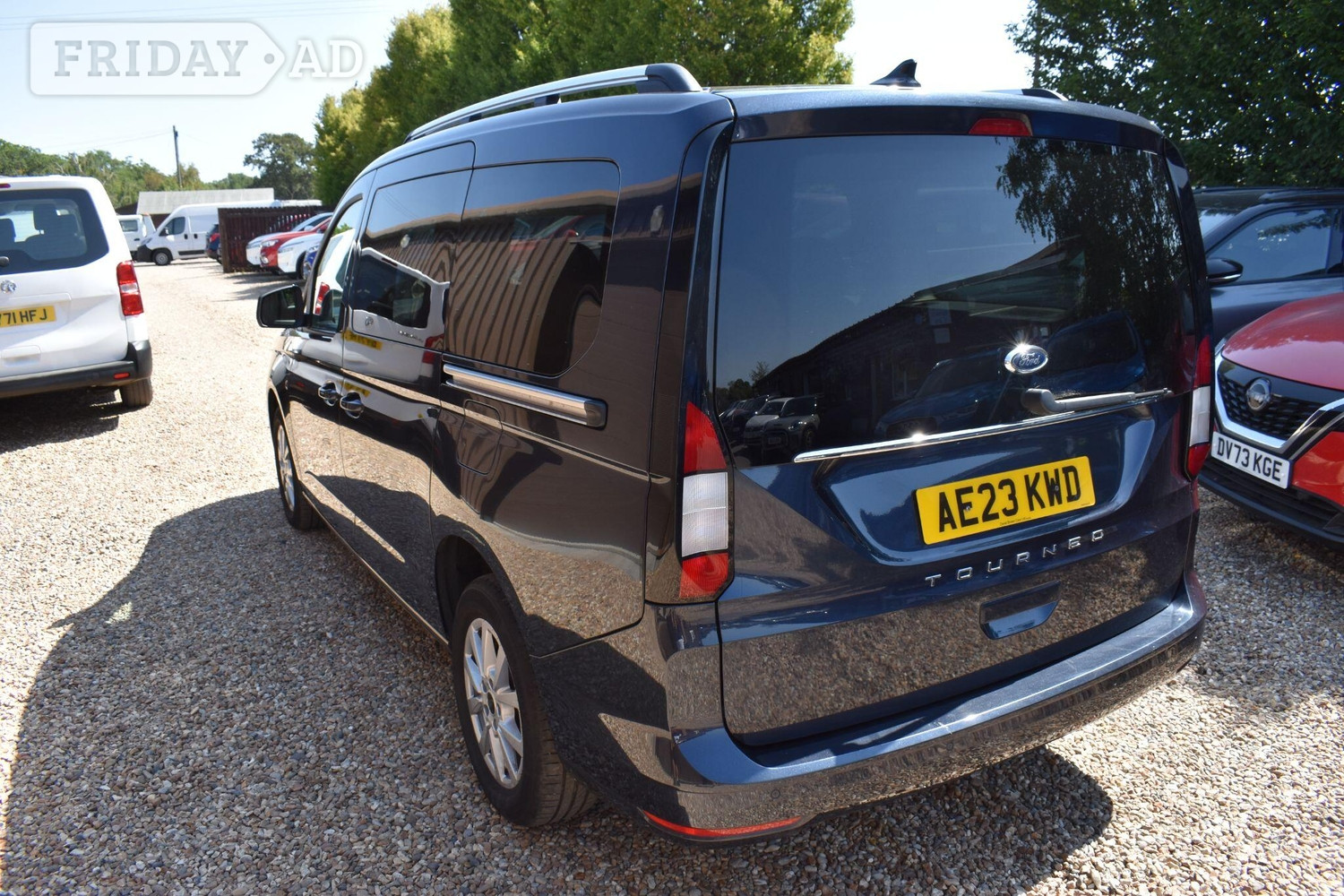Ford Grand Tourneo Connect 2023 - Cars in Guildford