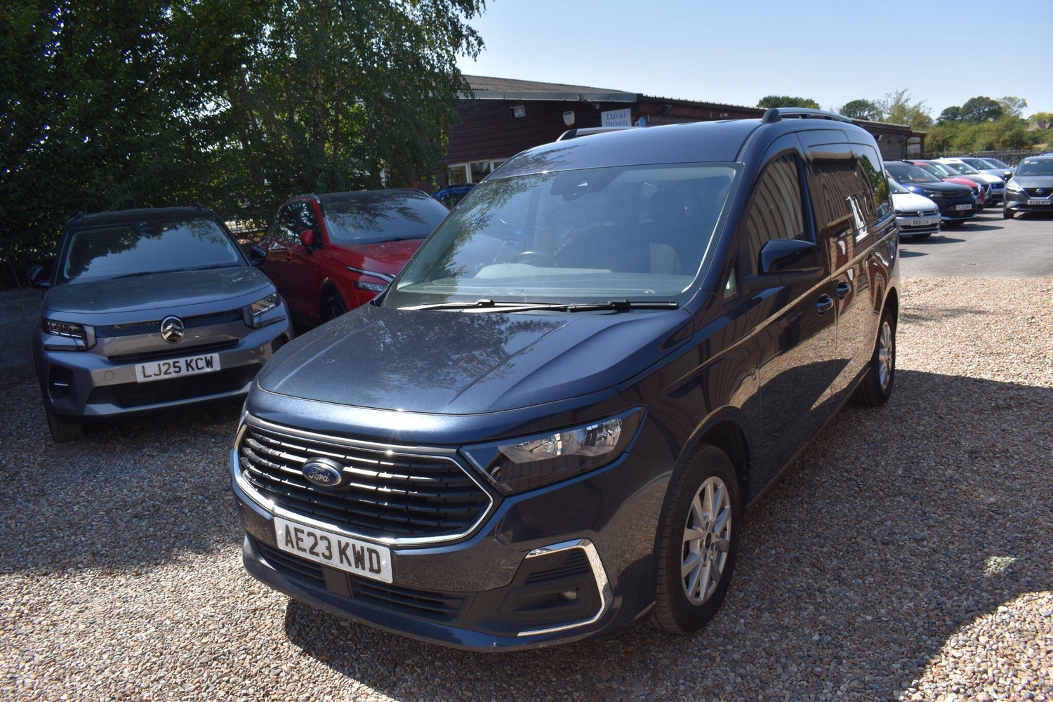 [ berth ]Ford Grand Tourneo Connect