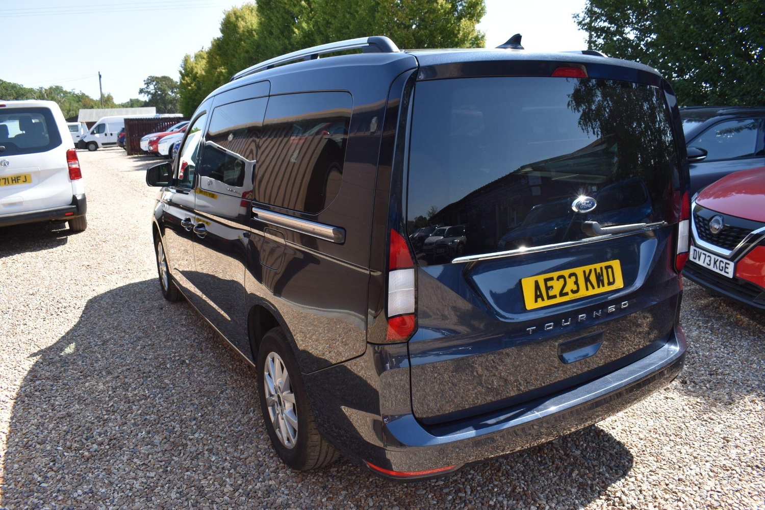 Ford Grand Tourneo Connect 2023 - Cars in Guildford