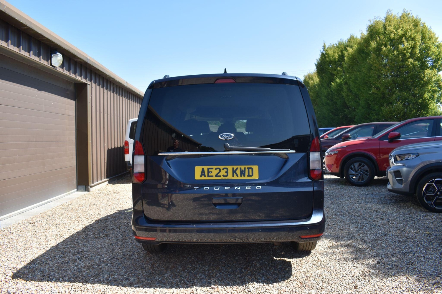 Ford Grand Tourneo Connect 2023 - Cars