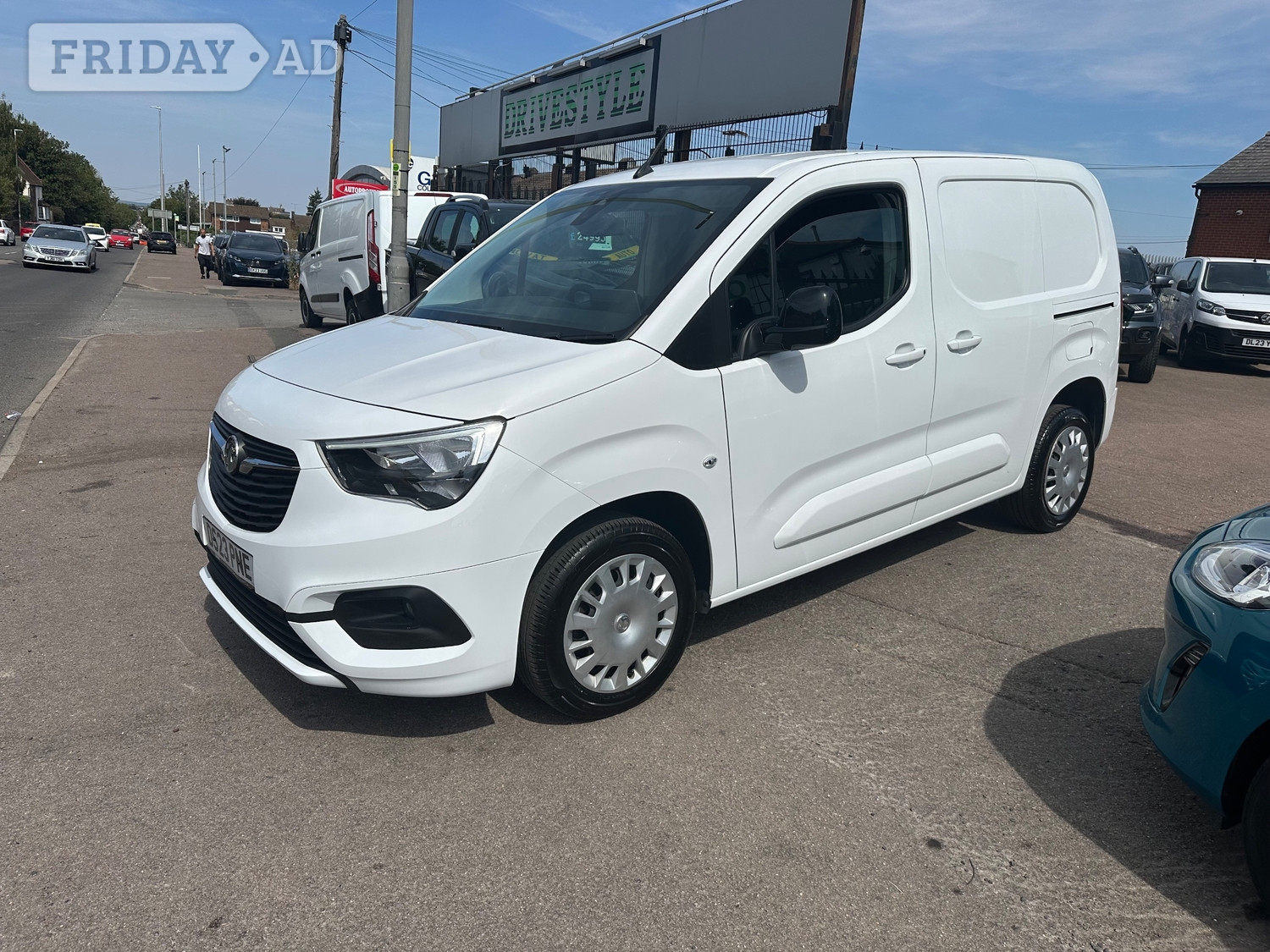 Vauxhall Combo 2023 - Vans & Commercial Vehicles in Dunstable
