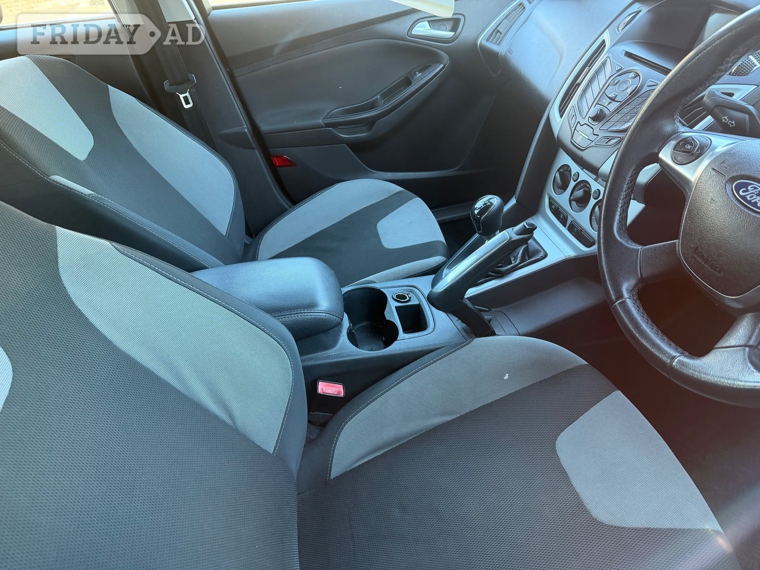 Ford Focus 2011 - Cars