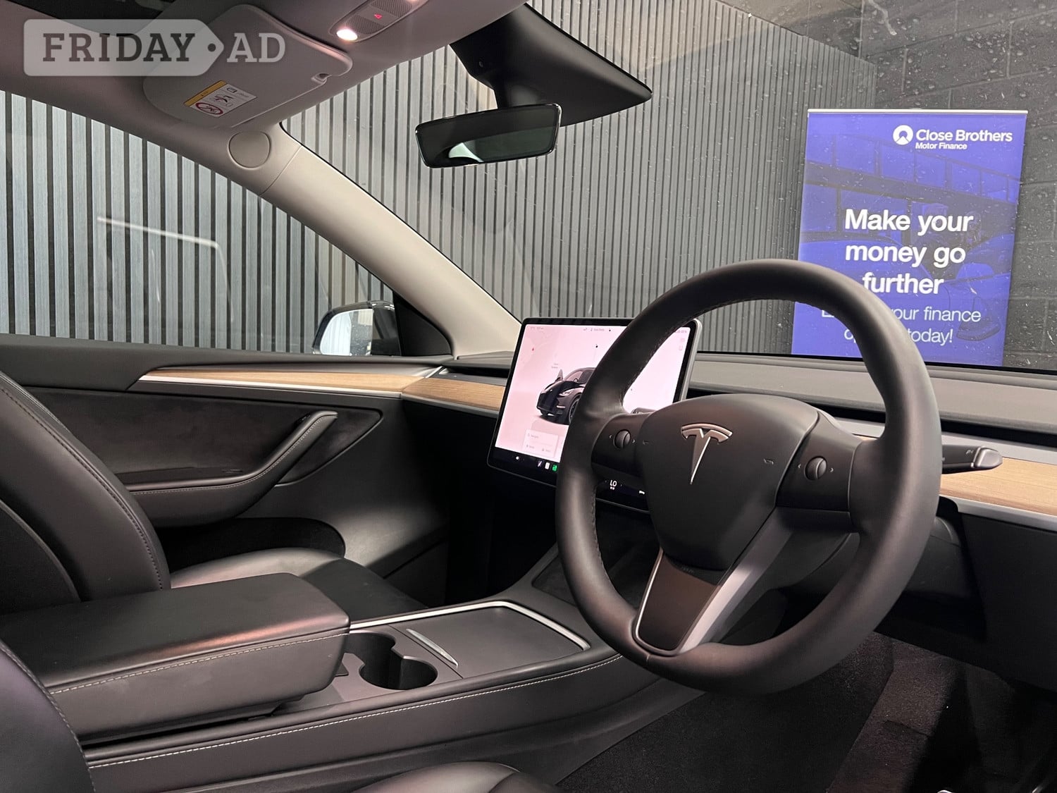 [ berth ]Tesla Model Y