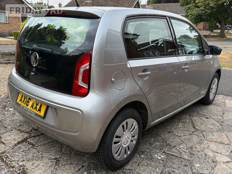 [ berth ]Volkswagen Up
