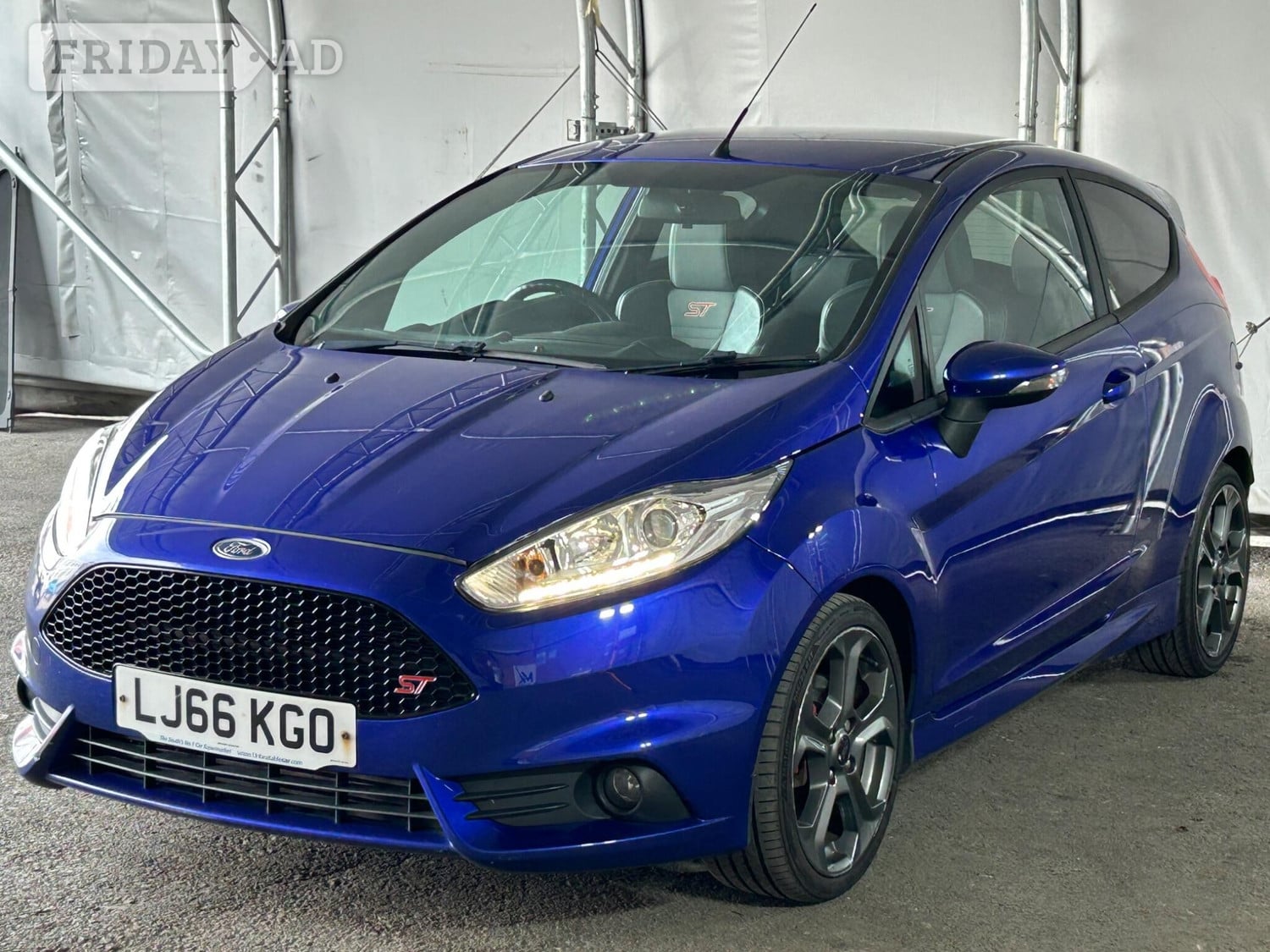 [ berth ]Ford Fiesta