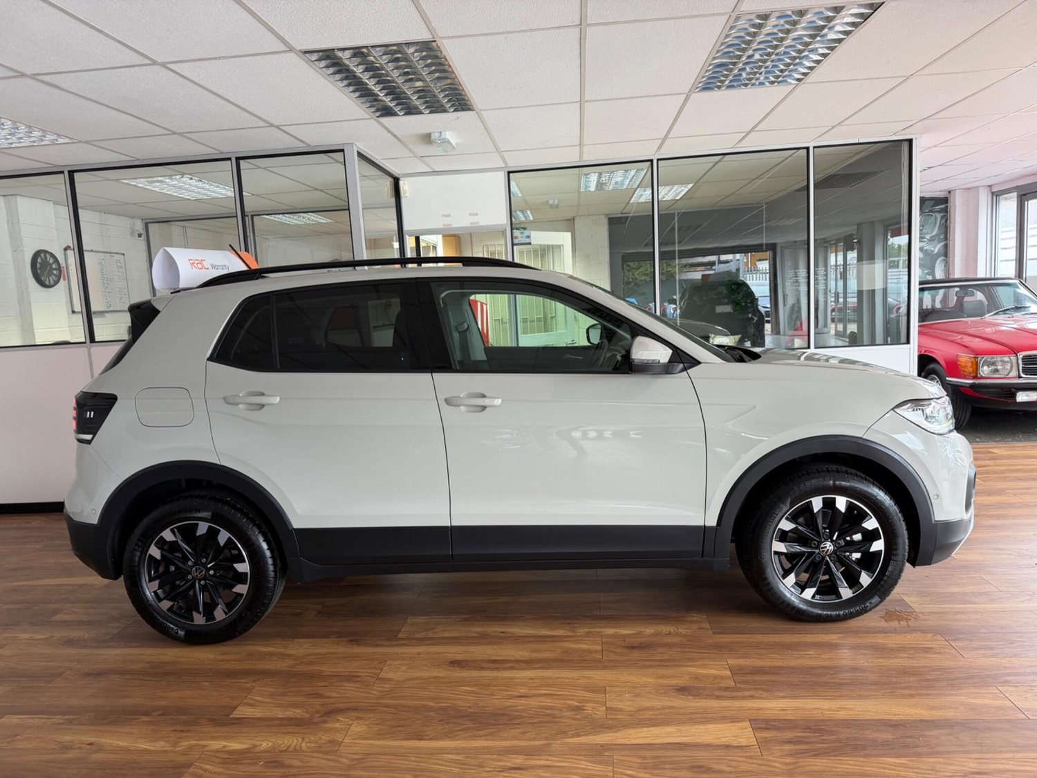 Volkswagen T-Cross 2023 - Cars in Sandhurst