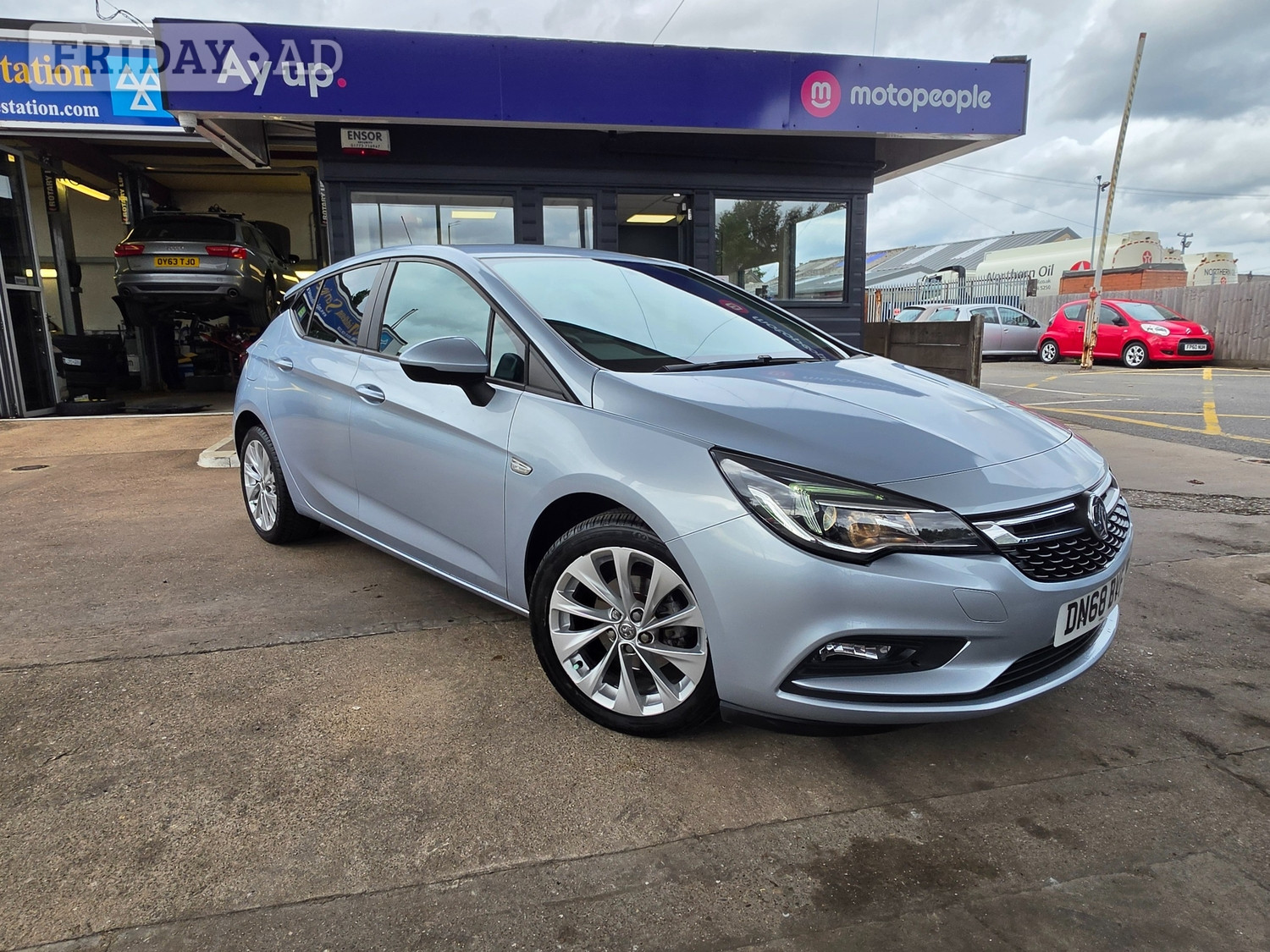 Vauxhall Astra 2018 in Nottingham