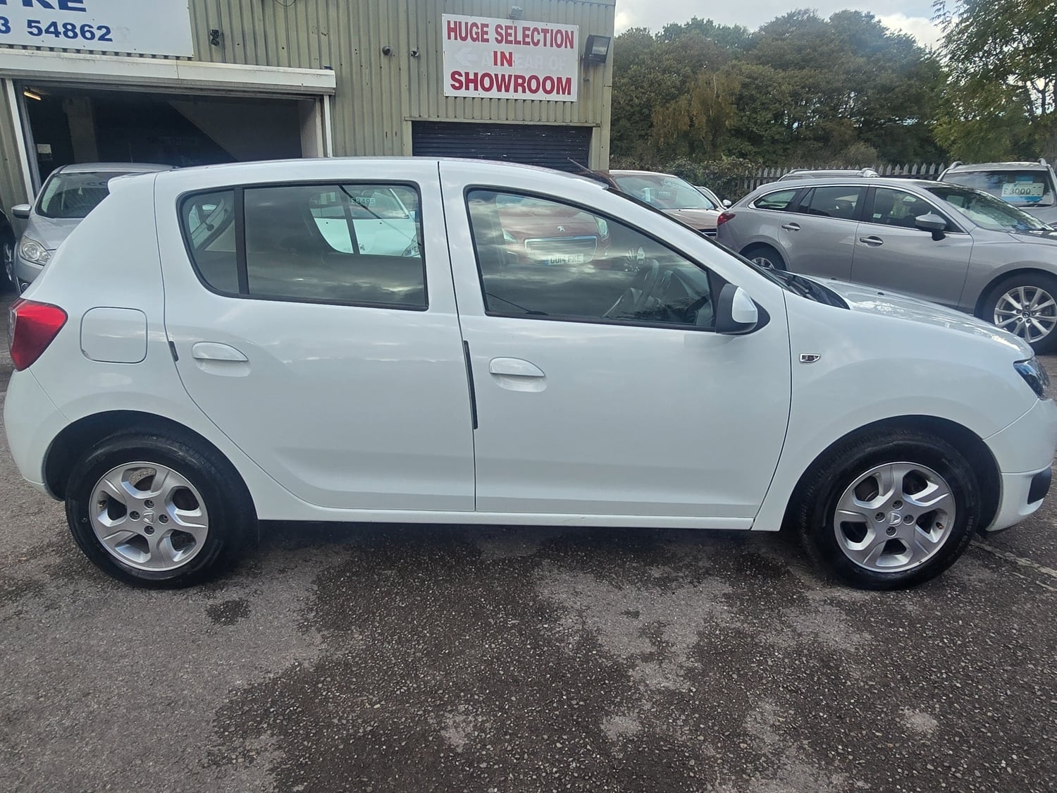 Dacia Sandero Hengoed