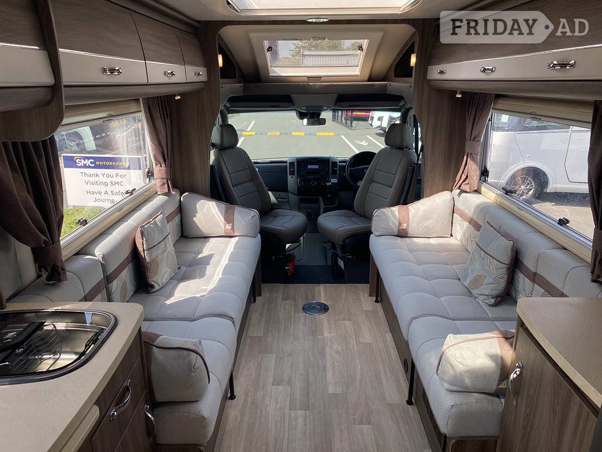[2 berth ]Auto-Sleepers Winchcombe