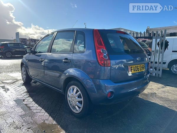 [ berth ]Ford Fiesta