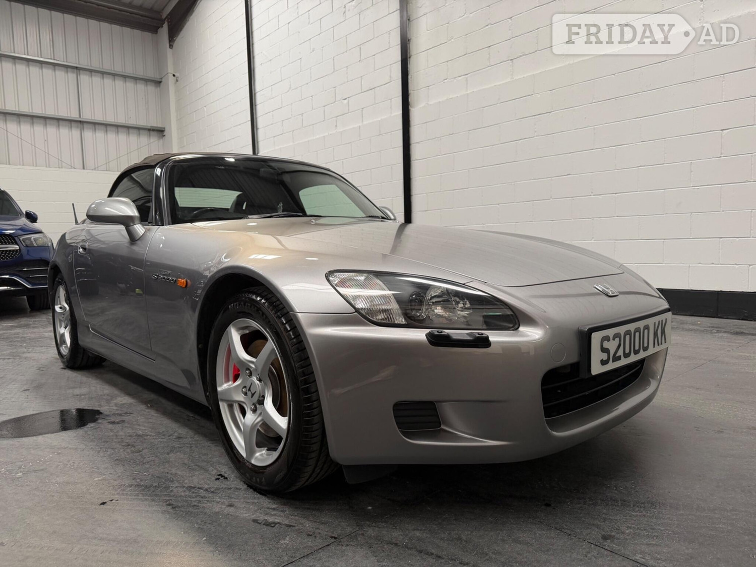 Honda S2000 2000 in Bradford