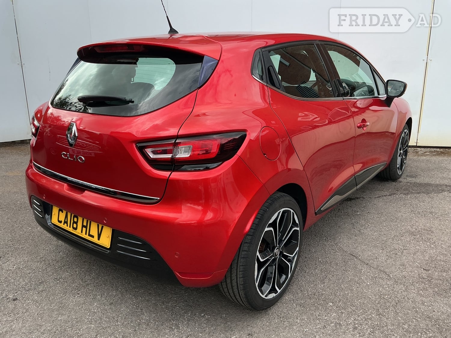 Renault Clio 2018 - Cars in Porth