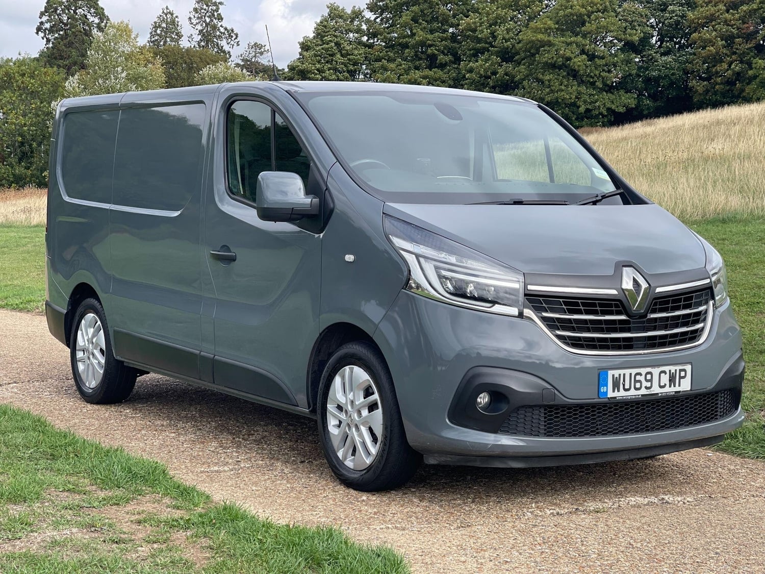 [ berth ]Renault Trafic
