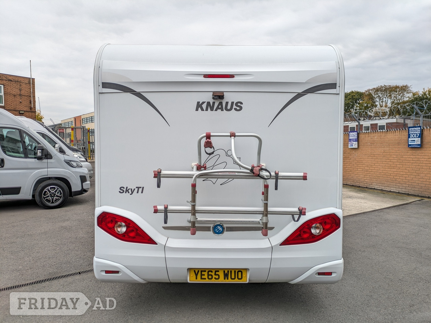 Knaus Sky TI 700 2015 - Motorhomes & Caravans in Bracknell