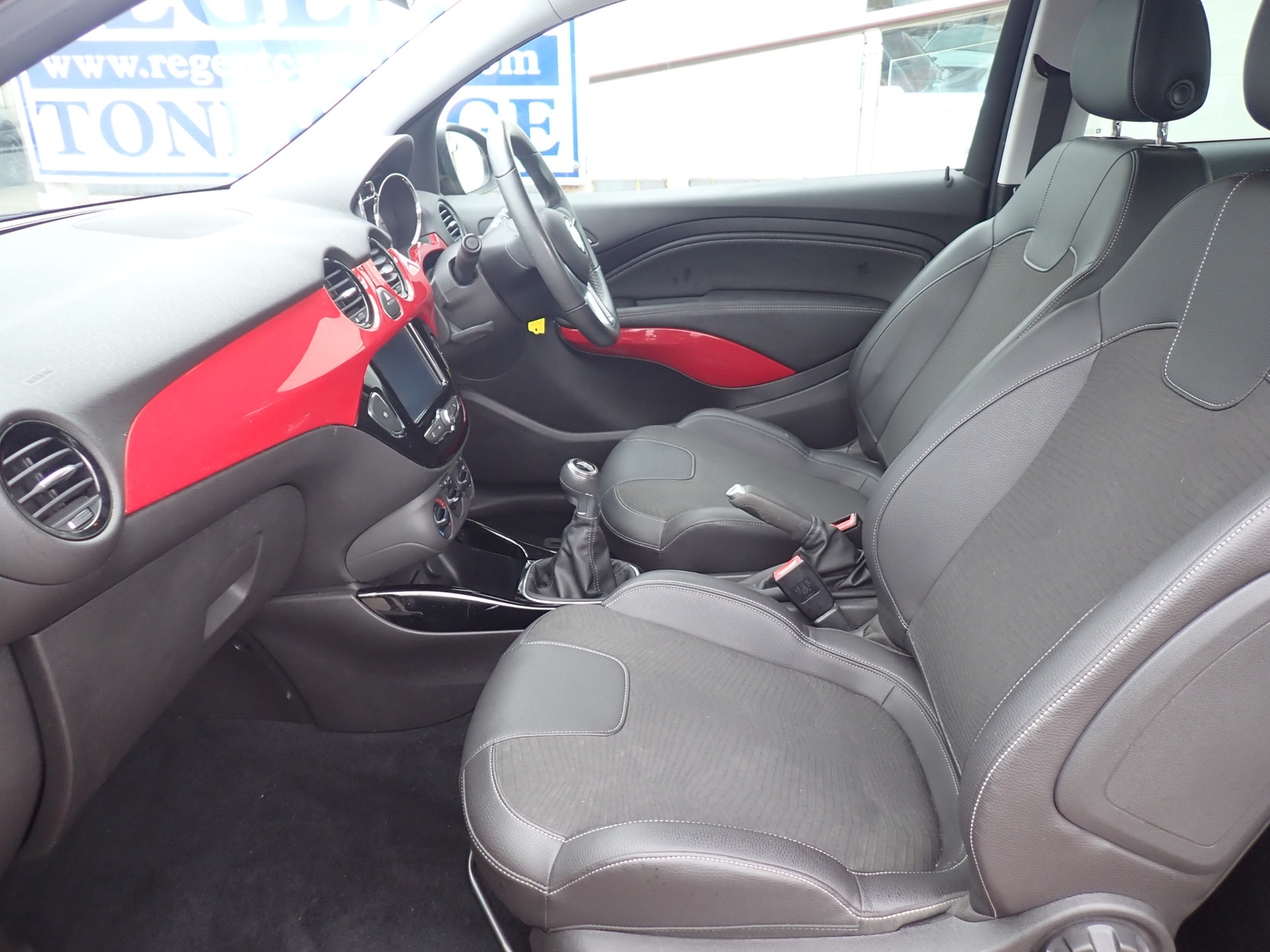 [ berth ]Vauxhall Adam