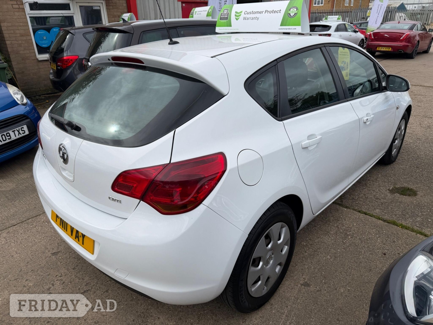 Vauxhall Astra 2011 - Cars