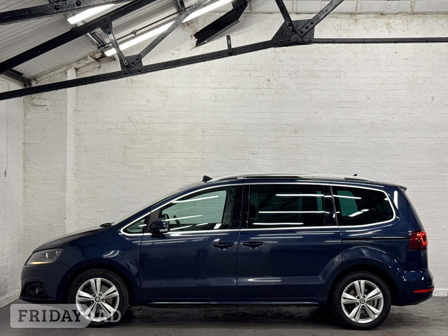 [ berth ]SEAT Alhambra