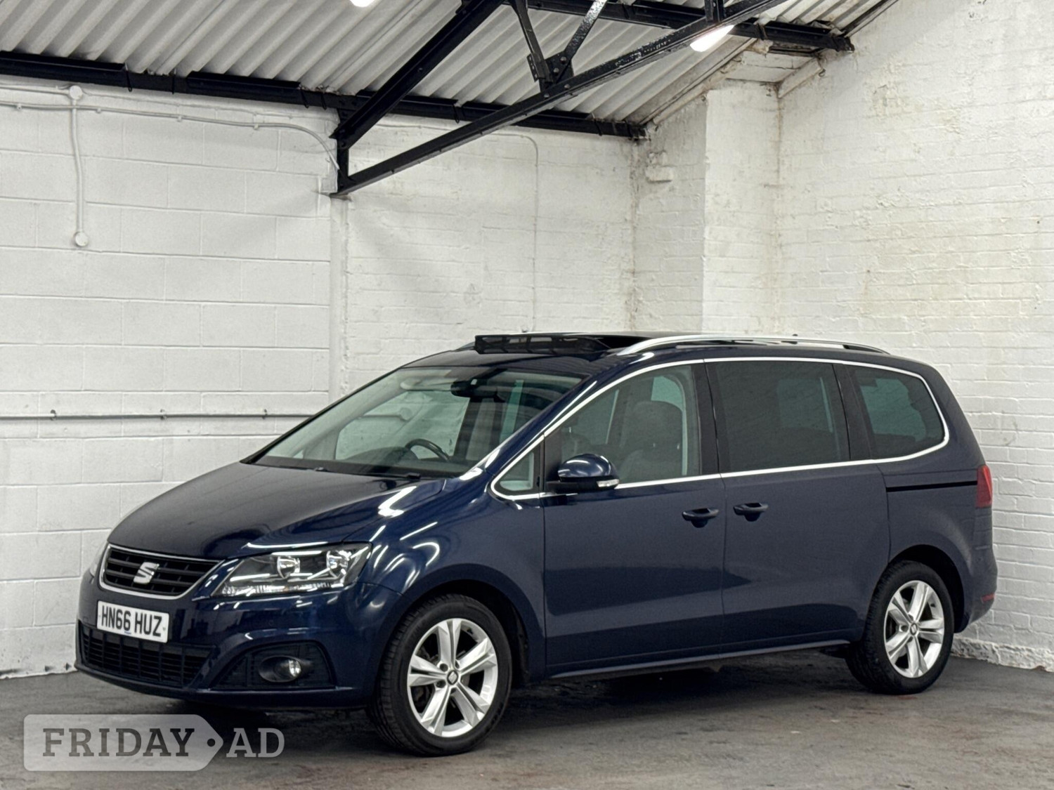 SEAT Alhambra 2017 - Cars