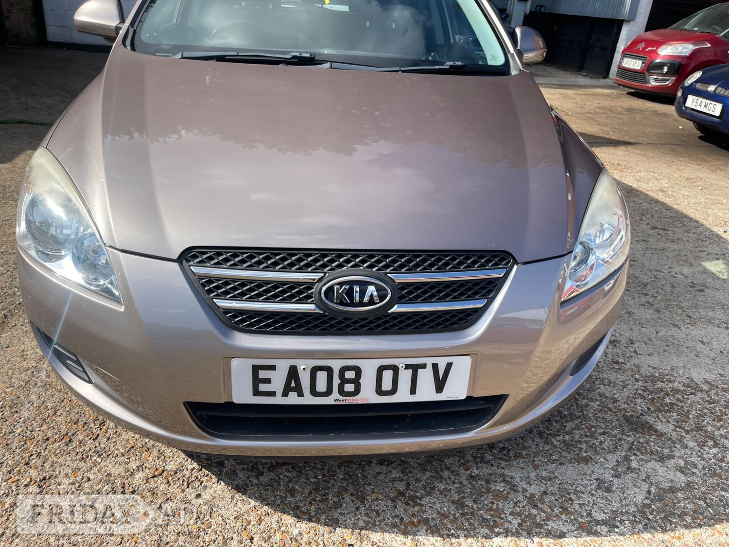 [ berth ]Kia Ceed