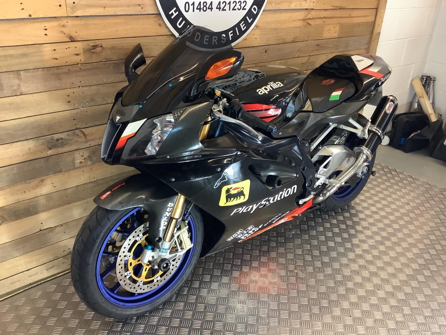 [ berth ]Aprilia RSV