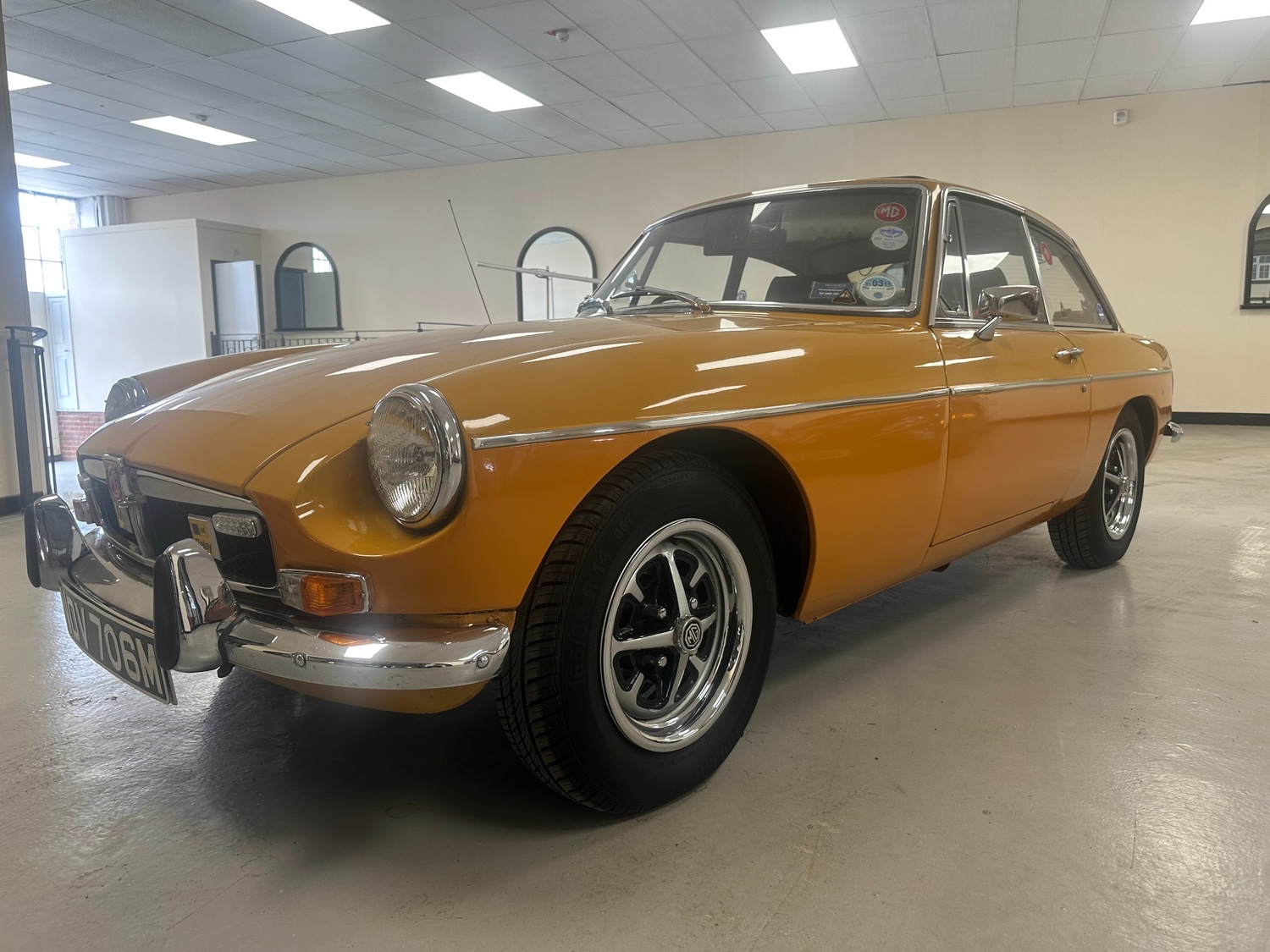 [ berth ]MG MGB