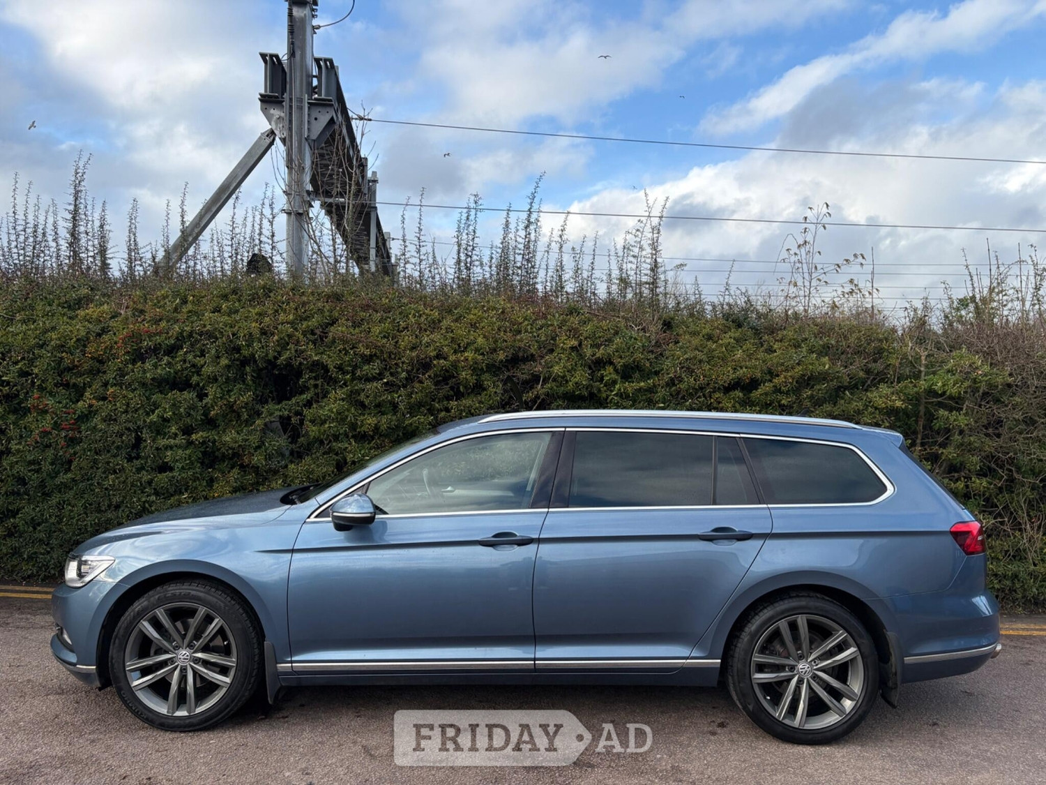 Volkswagen Passat 2015 - Cars in Swindon