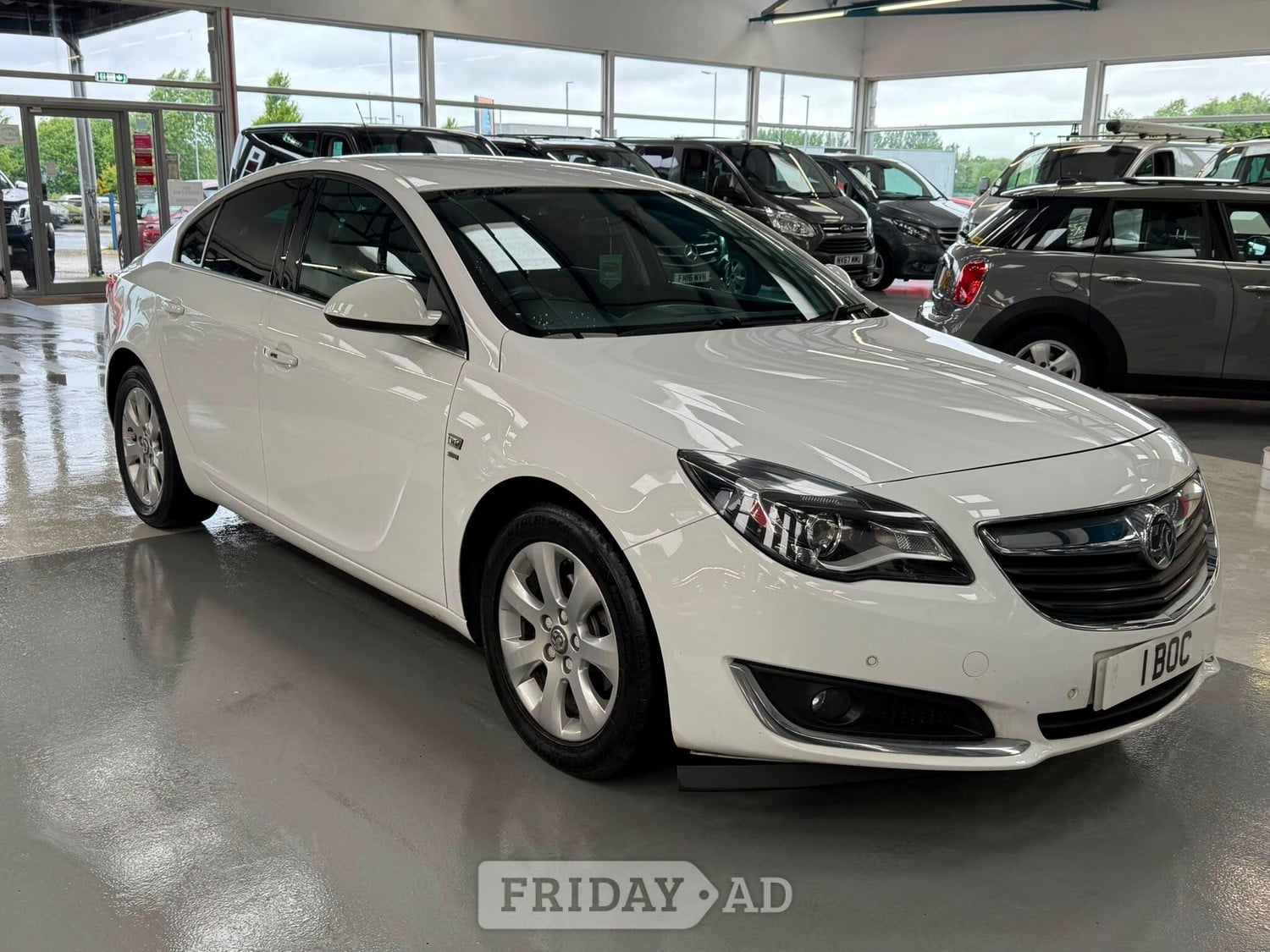 Vauxhall Insignia 2016 in Bolton