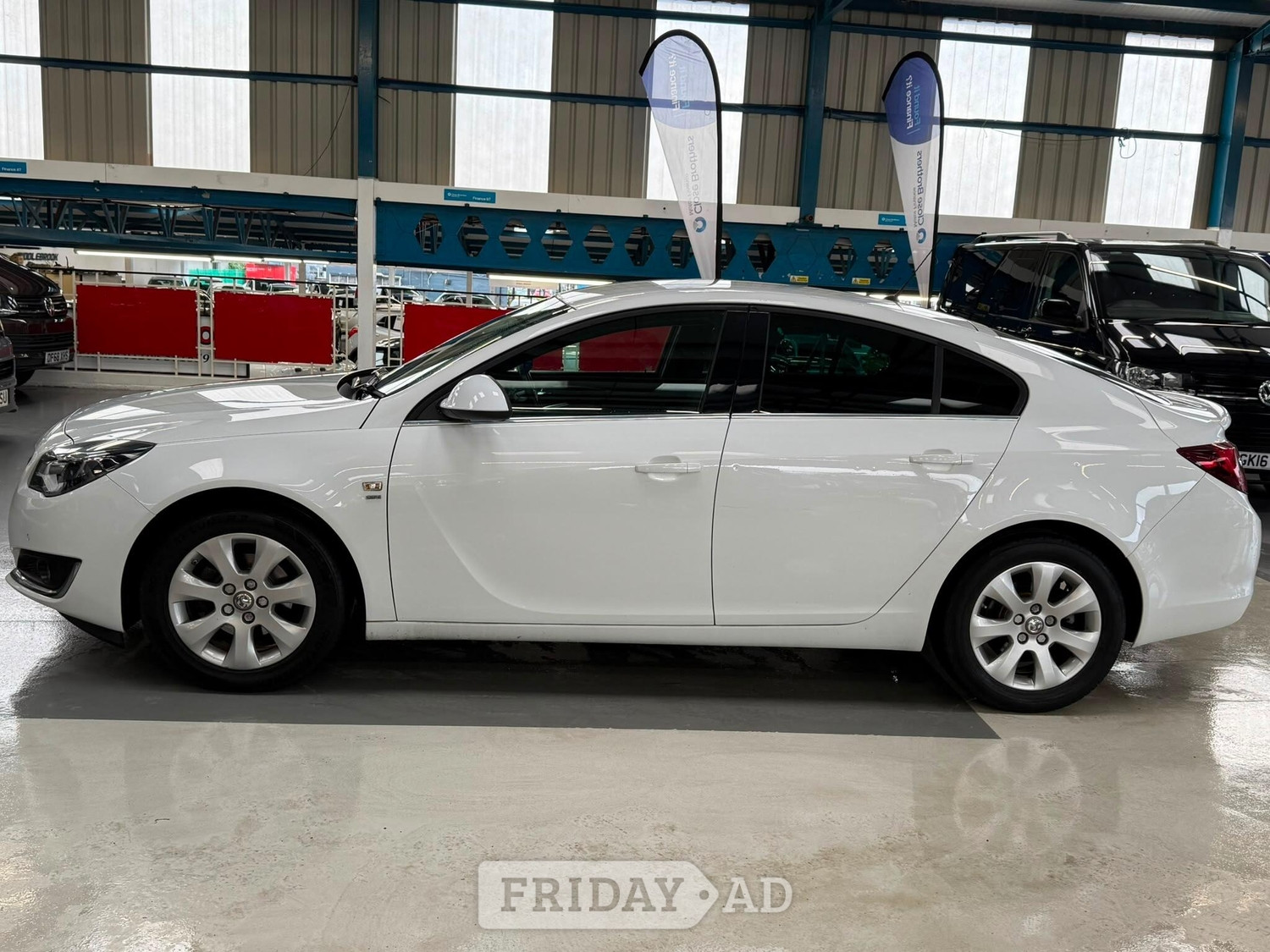 Vauxhall Insignia 2016 - Cars in Bolton