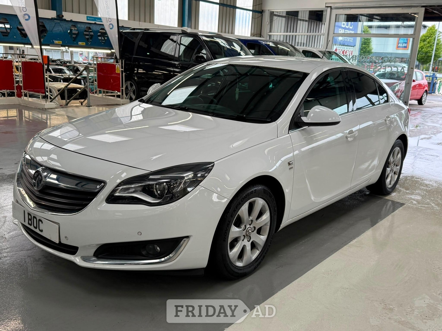 [ berth ]Vauxhall Insignia