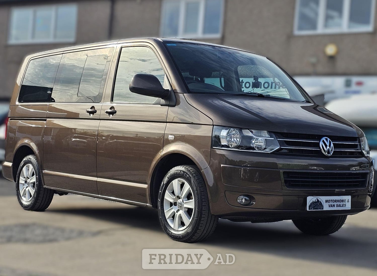 [2 berth ]Volkswagen Caravelle SE T5.1 AUTOMATIC 2 Berth Camper Van 2.0TDI 140 DSG