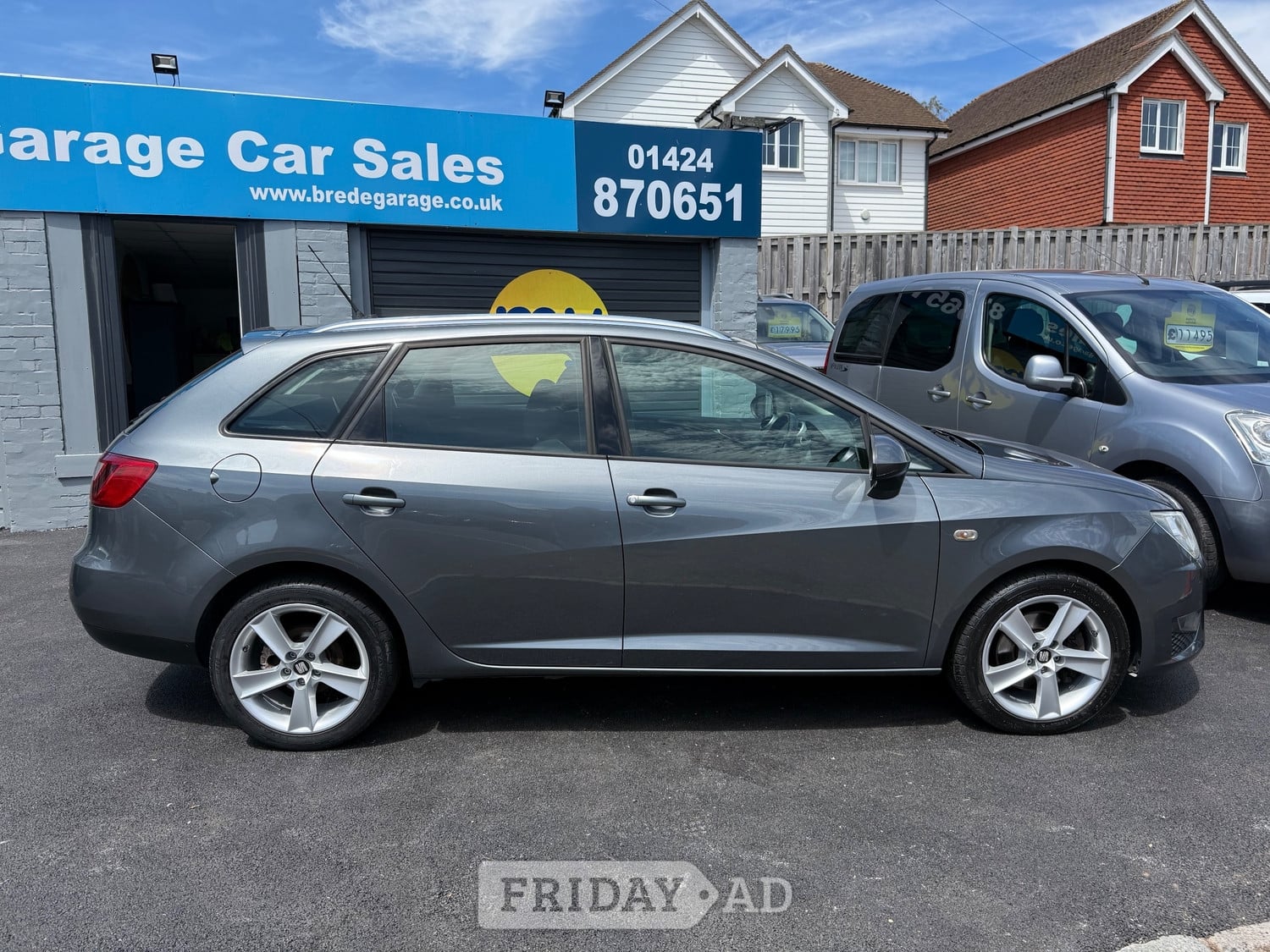 [ berth ]SEAT Ibiza
