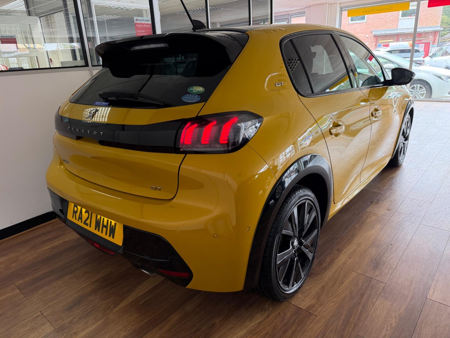 Peugeot 208 2021 - Cars in Sandhurst