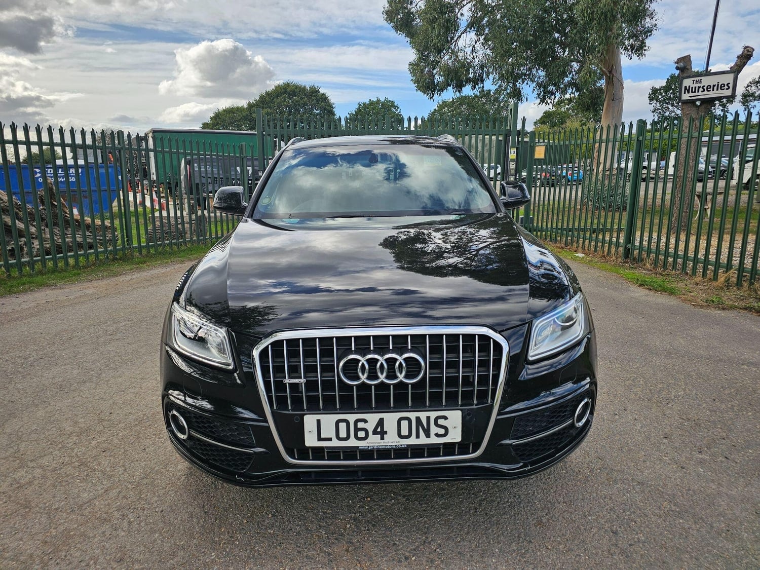 Audi Q5 Reading