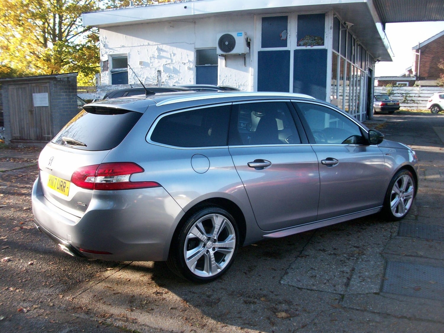Peugeot 308 SW 2017 - Cars in Eastleigh