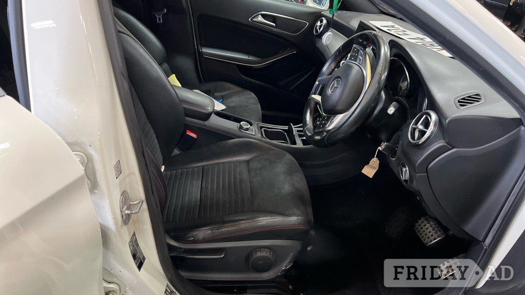 [ berth ]Mercedes-Benz GLA