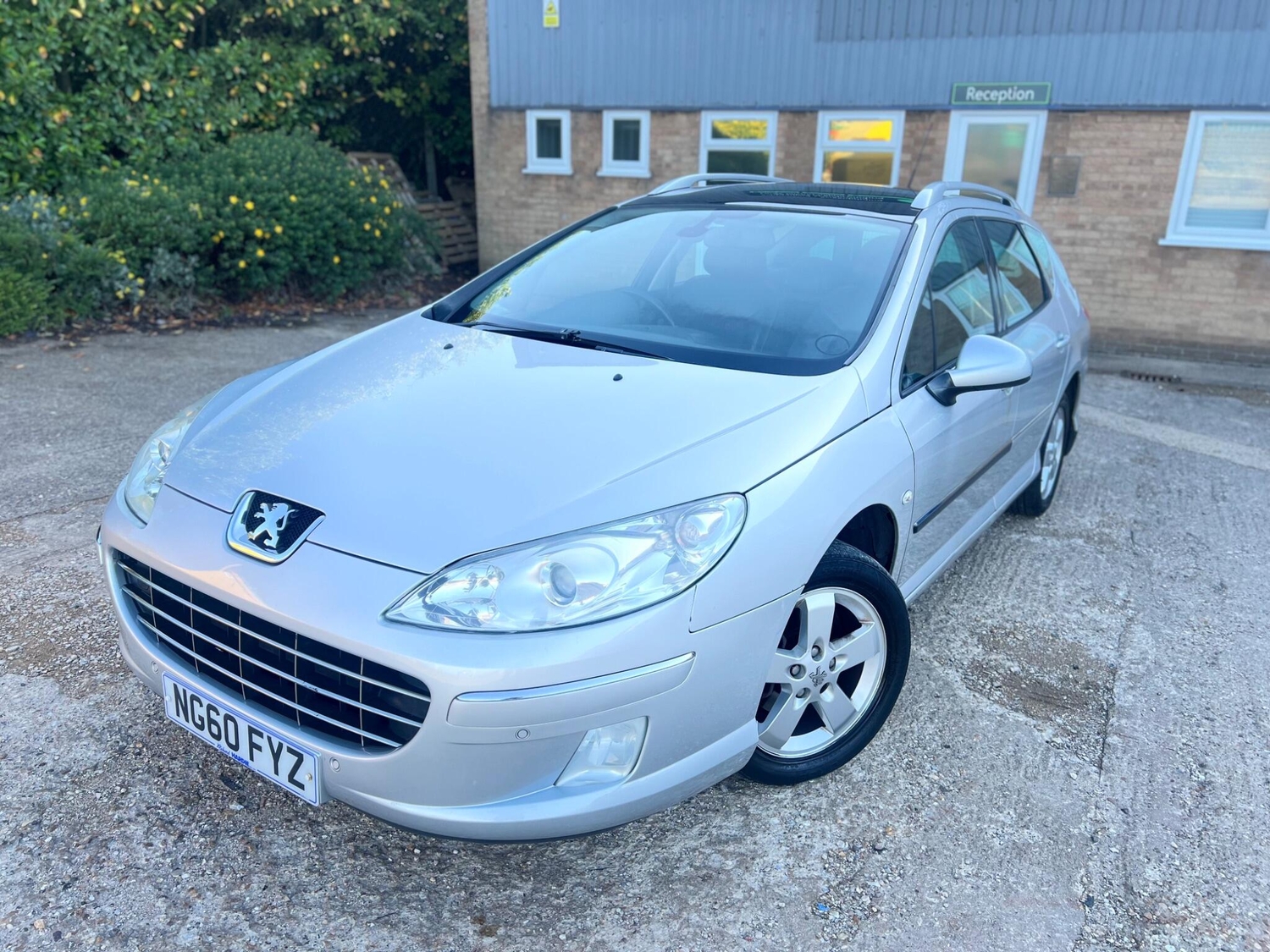 [ berth ]Peugeot 407 SW