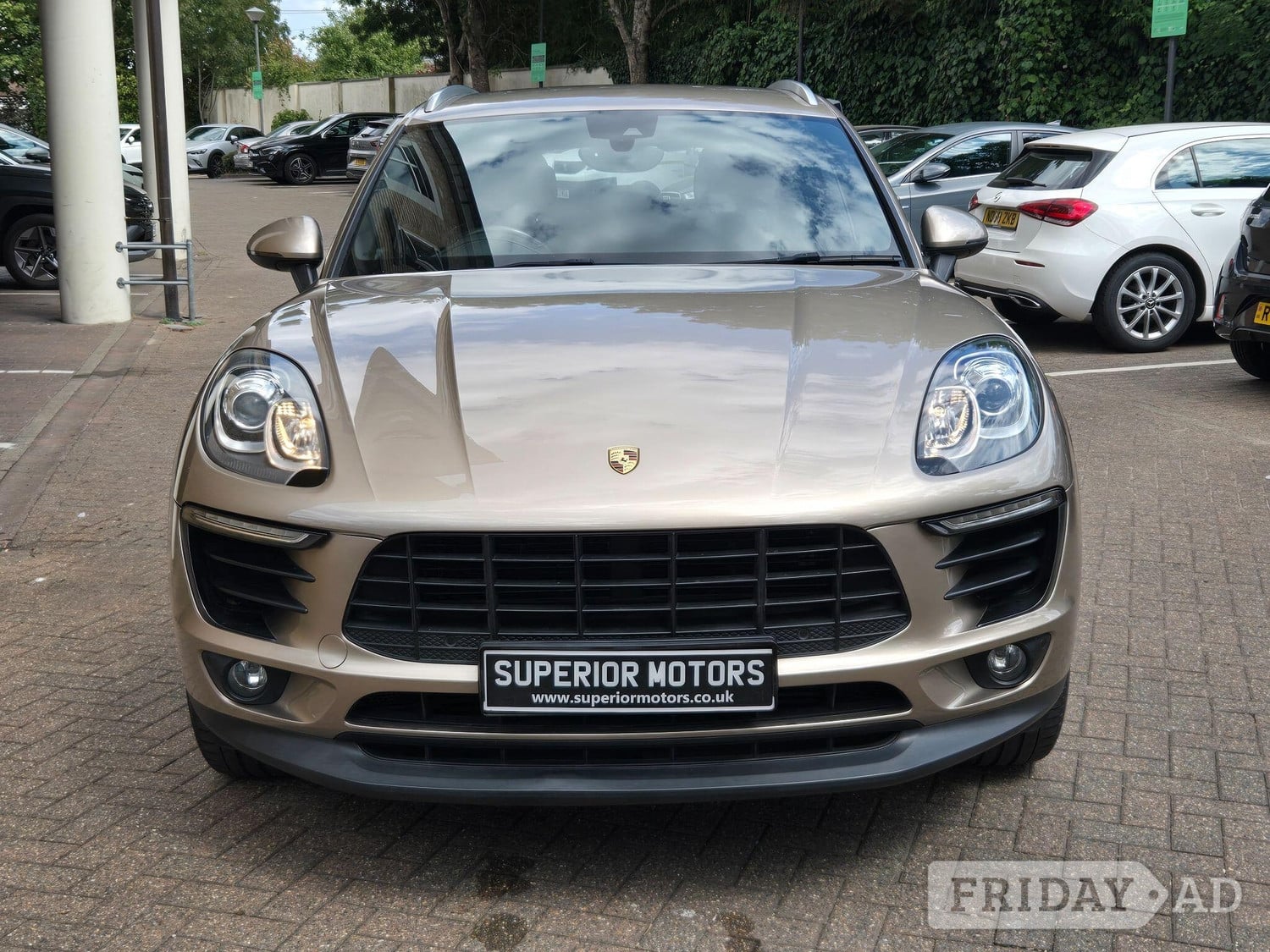 Porsche Macan Staines