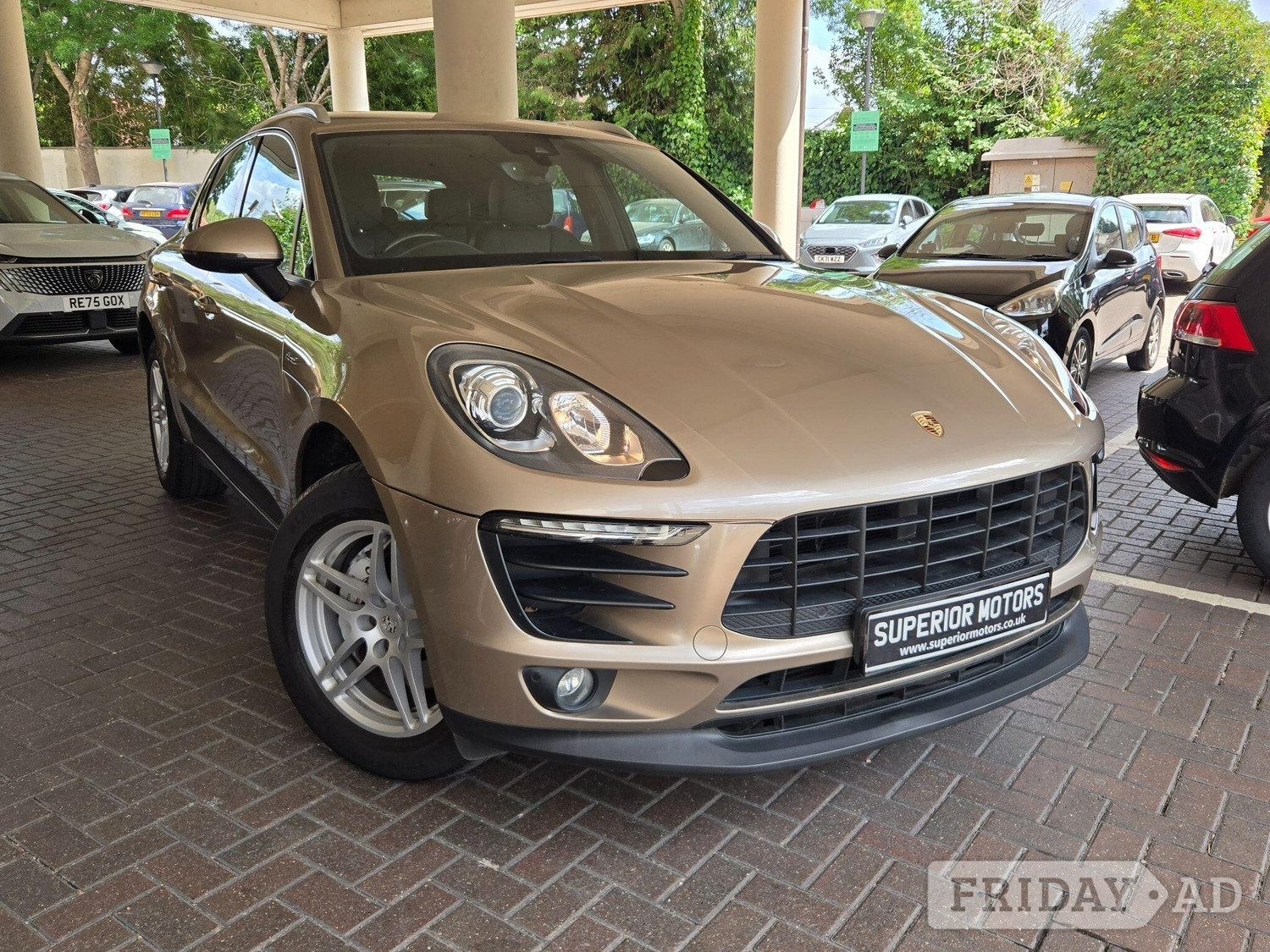 Porsche Macan 2015 - Cars