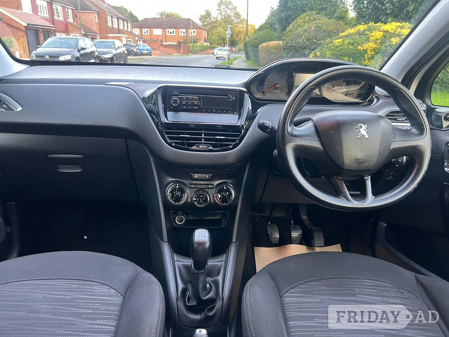 Peugeot 208 2014 - Cars in Sunbury-On-Thames