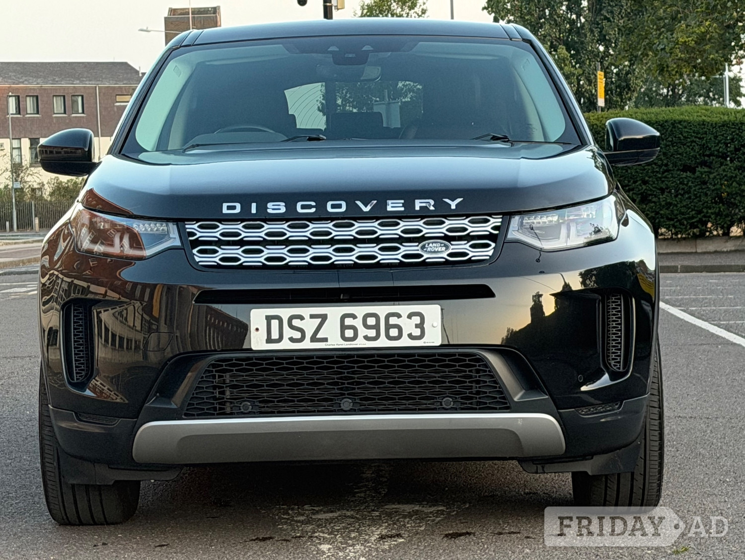 [ berth ]Land Rover Discovery Sport