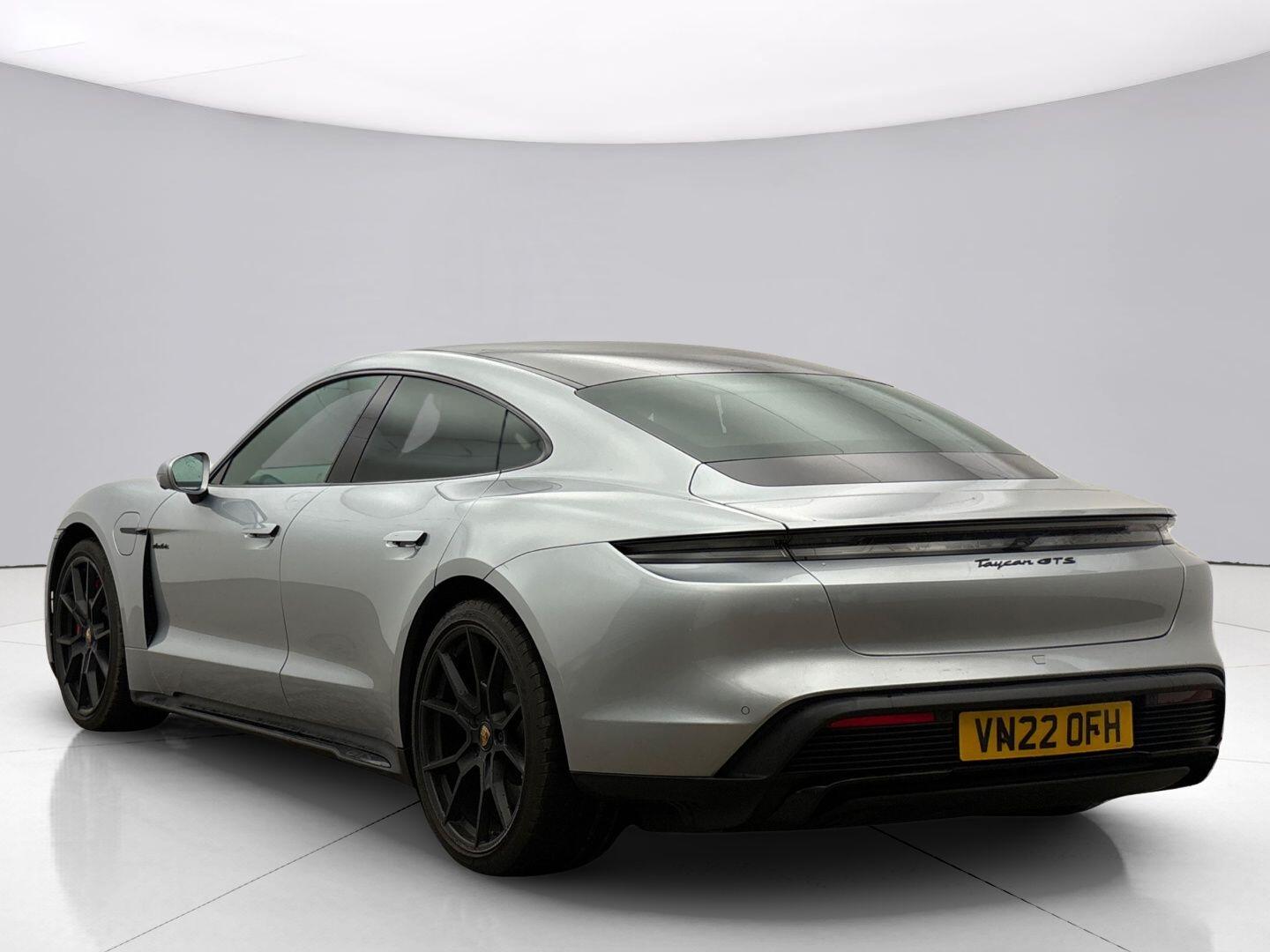 Porsche Taycan Ely