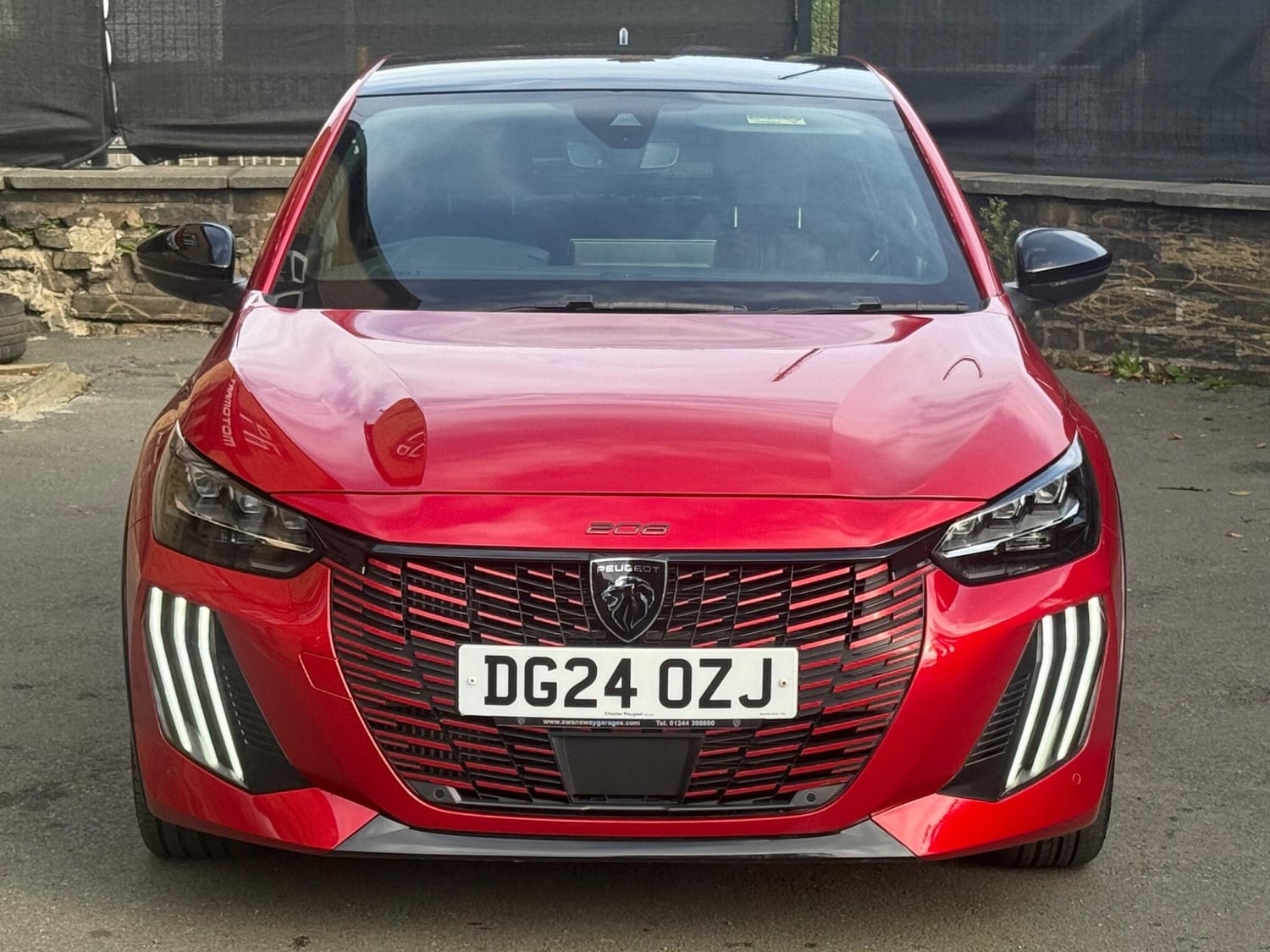 [ berth ]Peugeot 208